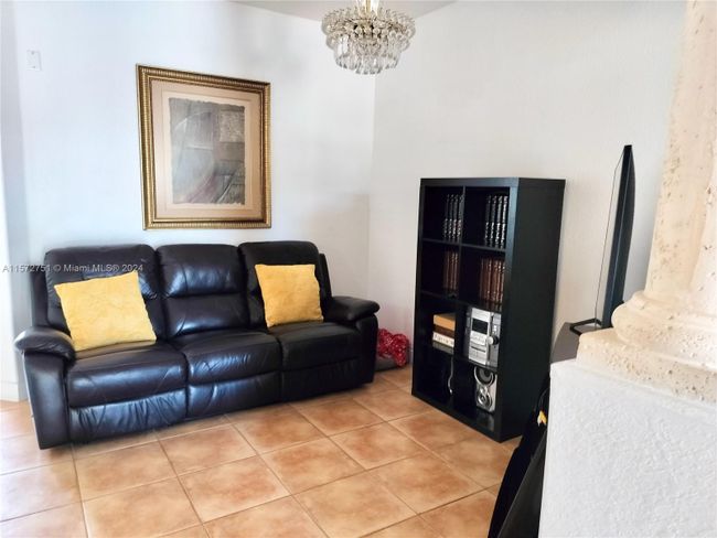 953 Sw 149 Th Ct, Townhouse with 4 bedrooms, 3 bathrooms and null parking in Miami FL | Image 6