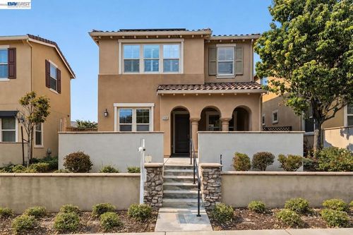 3135 Central Pkwy, Dublin, CA, 94568-4808 | Card Image