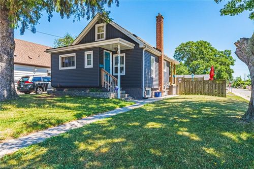 211 Walter Ave S, Hamilton, ON, L8K3L1 | Card Image