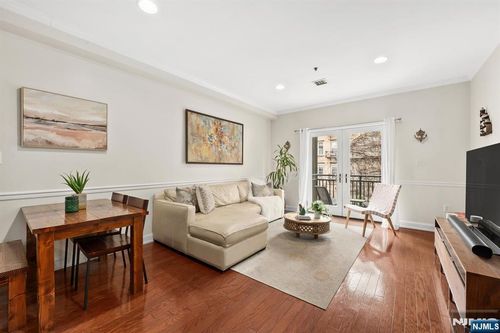 87 Jackson St, Hoboken, NJ, 07030-6083 | Card Image