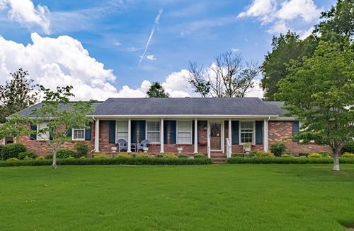 301 Lannom Cir, Tullahoma, TN, 37388-2463 | Card Image