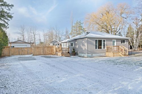 748 3rd Ave, Willow Beach, ON, L0E1S0 | Card Image