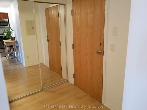 2110-38 Joe Shuster Way, Toronto, ON, M6K0A5 | Card Image