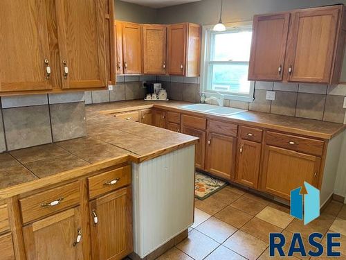 102 W Church St Street, Inwood, IA, 51240 | Card Image