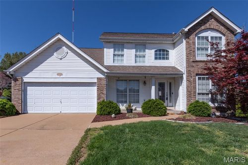 5425 Tesson Parc Ct, Saint Louis, MO, 63128-4197 | Card Image