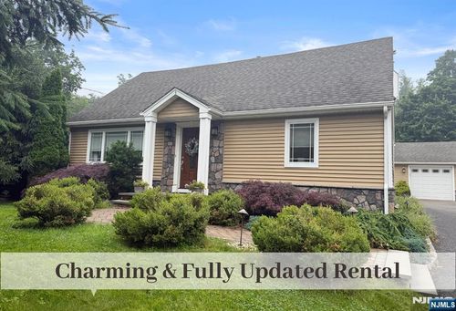 451 Russell Ave, Wyckoff, NJ, 07481-1226 | Card Image