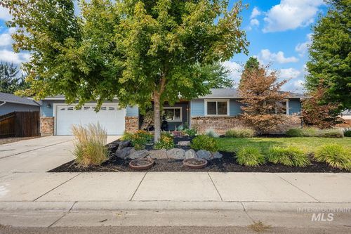 2615 W Rebecca Way, Meridian, ID, 83646-1160 | Card Image