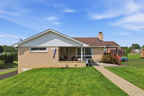 100 Burbank Dr, Irwin, PA, 15642-7504 | Card Image