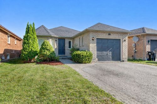 94 Buchanan St, Barrie, ON, L4M6B7 | Card Image