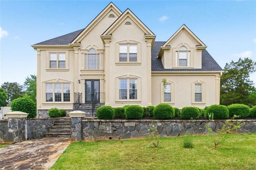 253 Chestnut Lake Way, Lilburn, GA, 30047-7058 | Card Image