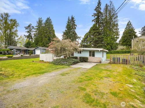 23330 38th Pl W, Brier, WA, 98036-8226 | Card Image
