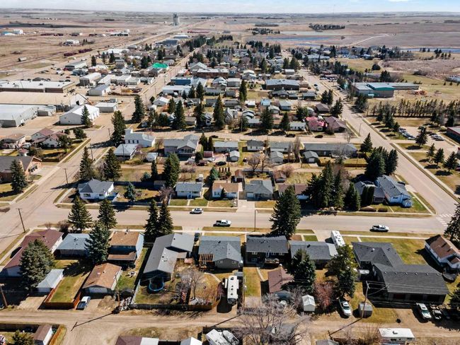 4930 53 Street, House other with 3 bedrooms, 3 bathrooms and 2 parking in Killam AB | Image 41