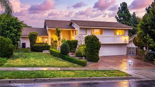 2132 Camino Rey, Fullerton, CA, 92833-1305 | Card Image