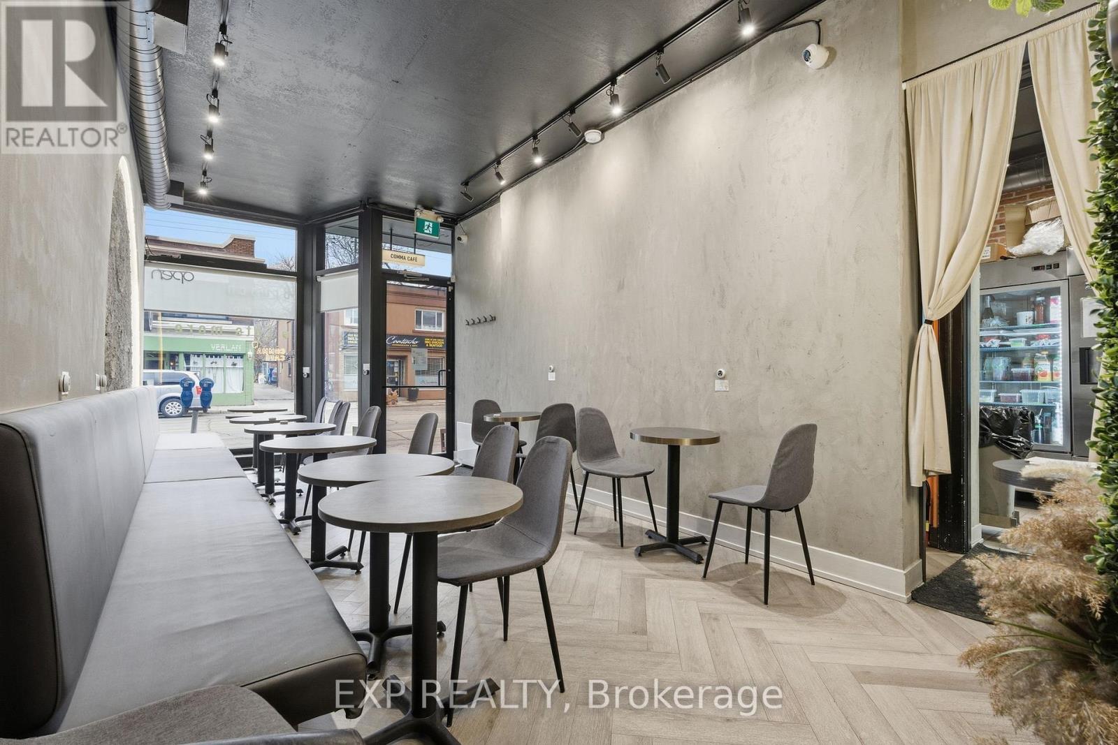 Business Opportunity in Hamilton (Landsdale) 5
