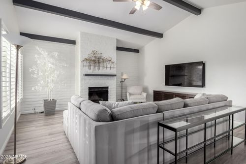 385-4800 N 68th St, Scottsdale, AZ, 85251-1102 | Card Image