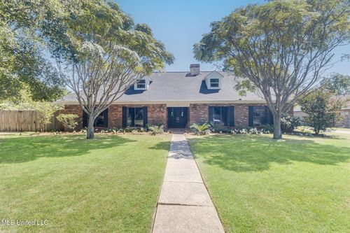 42 Cambridge Ave, Gulfport, MS, 39507-4213 | Card Image