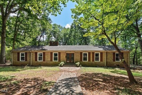 513 Glendale St, Siler City, NC, 27344-3859 | Card Image