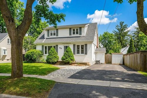 270 Mill St N, Waterdown, ON, L0R2H0 | Card Image