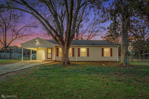 8917 Sweetbriar Lane, Shreveport, LA, 71118 | Card Image