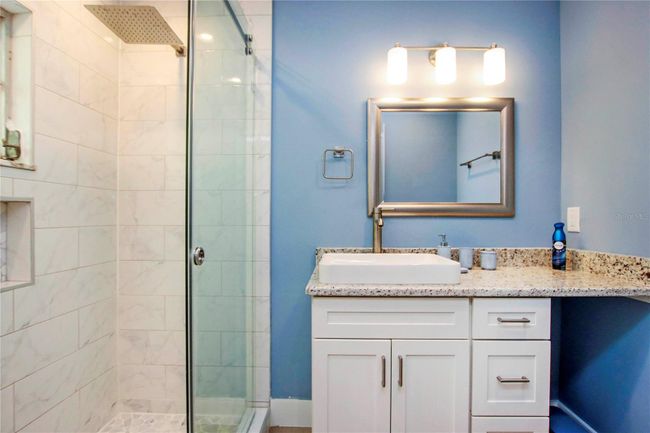 1057 Blue Heron Dr, House other with 2 bedrooms, 3 bathrooms and null parking in Sanibel FL | Image 37