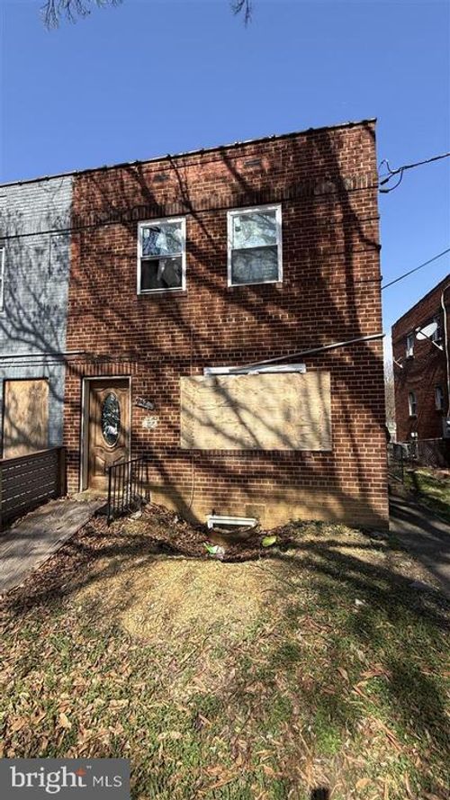 2422 Alabama Ave Se, WASHINGTON, DC, 20020-2726 | Card Image