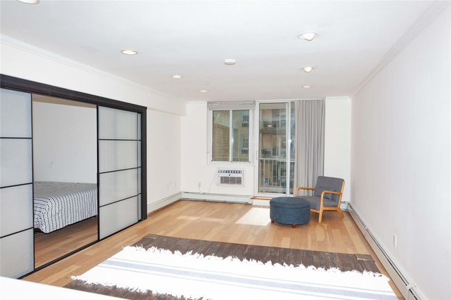 APT-3C - 650 Shore Rd, Condo with 1 bedrooms, 1 bathrooms and null parking in Long Beach NY | Image 8