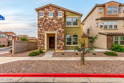 7750 W Terri Lee Dr, Phoenix, AZ, 85035-5065 | Card Image