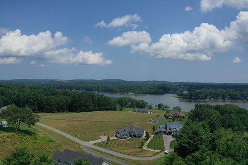 25 Fosters Dr, Dover, NH, 03820-3251 | Card Image