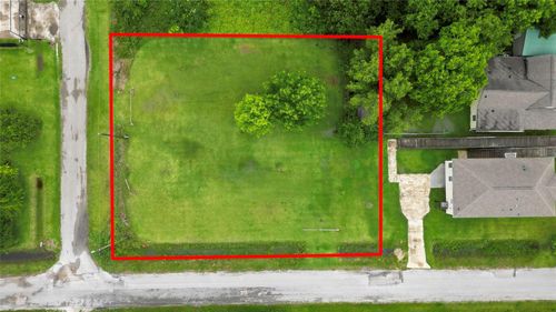 6713 Lewis Rd, Hitchcock, TX, 77563-3857 | Card Image