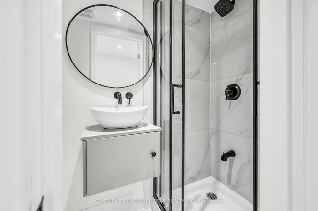6 Miami Grove, House attached with 5 bedrooms, 5 bathrooms and 1 parking in Brampton ON | Image 15