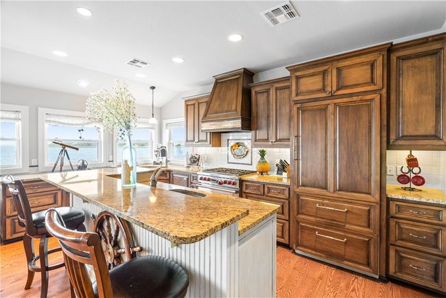110 Bayshore Dr, House other with 2 bedrooms, 2 bathrooms and 3 parking in Ingleside TX | Image 12