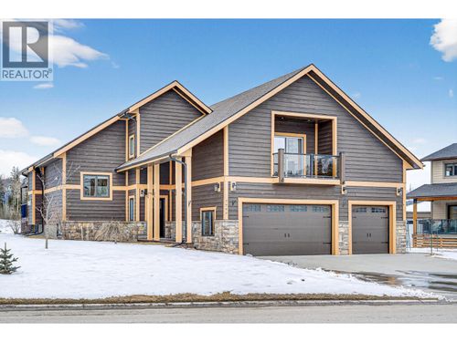 2005 Golden Eagle Dr, Sparwood, BC, V0B2G2 | Card Image