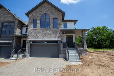 47 Queensbrook Cres, Home with 3 bedrooms, 4 bathrooms and 4 parking in Cambridge ON | Image 1