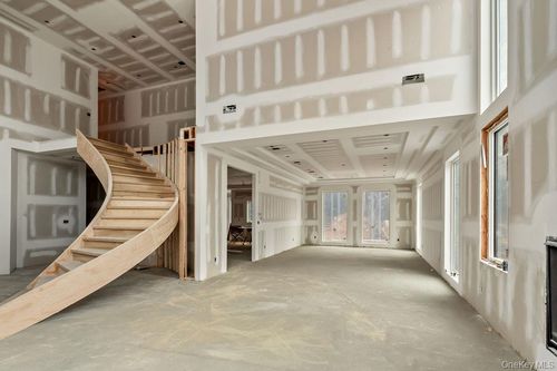 94 Viola Rd, Suffern, NY, 10901-3242 | Card Image