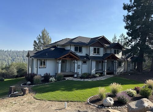4715 Redtail Dr, Klamath Falls, OR, 97601-8400 | Card Image