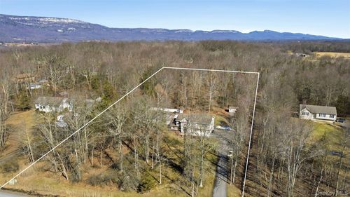 13 Stella Dr, Gardiner, NY, 12525-5415 | Card Image