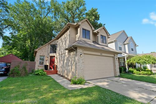 400 La Plaza Ct, Royal Oak, MI, 48073-4088 | Card Image