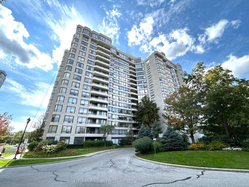 302-1131 Steeles Ave W, North York, ON, M2R3W8 | Card Image