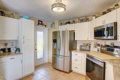 103 - 6 Greenway N, Condo with 2 bedrooms, 2 bathrooms and null parking in Royal Palm Beach FL | Image 3