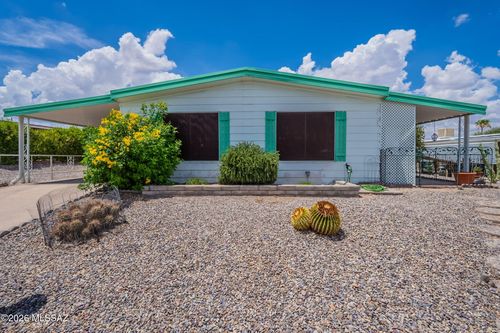 240 W Cumaro Dr, Green Valley, AZ, 85614-4312 | Card Image