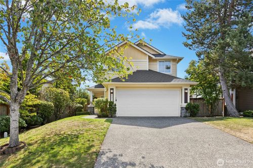 25211 Se 43rd Way, Sammamish, WA, 98029-5800 | Card Image
