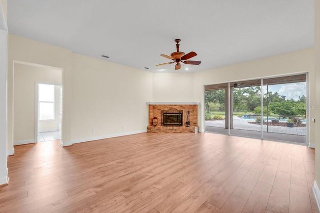 10510 Lithia Estates Dr, House other with 3 bedrooms, 2 bathrooms and null parking in LITHIA FL | Image 13