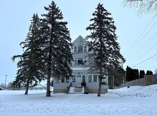 501 Forest St, Kenyon, MN, 55946-1226 | Card Image