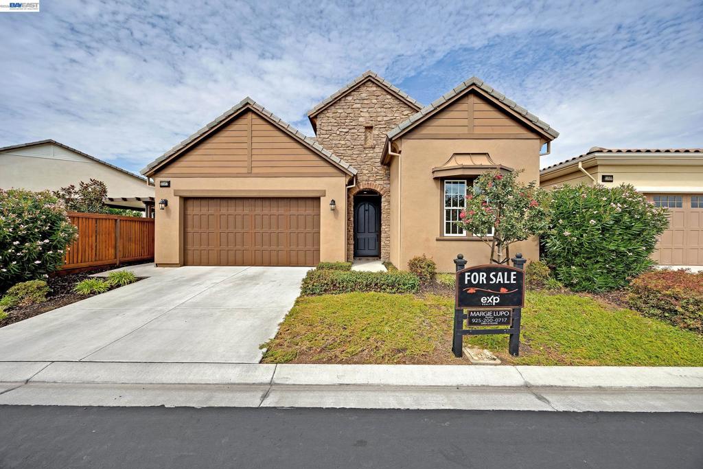 Residential in Brentwood