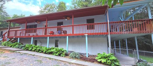 568 Possum Creek Rd, Bluff City, TN, 37618-4233 | Card Image