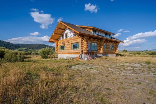 521 Heron Dr, West Yellowstone, MT, 59758-9085 | Card Image