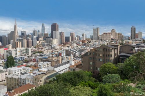 apt-11-2 Fallon Pl, San Francisco, CA, 94133-3629 | Card Image