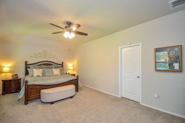 This home is barely lived in! | Image 17
