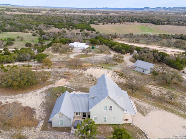 1259 Benton Creek Rd, House other with 2 bedrooms, 3 bathrooms and null parking in Medina TX | Image 86