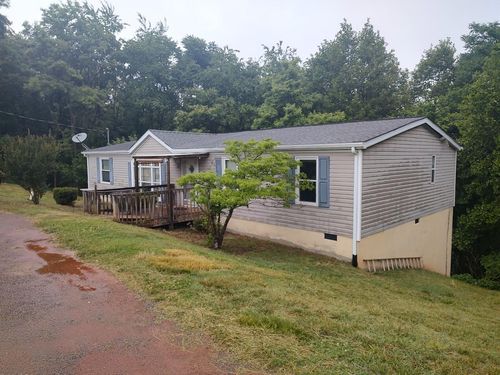 2470 Hales Ford Rd, Moneta, VA, 24121-6135 | Card Image
